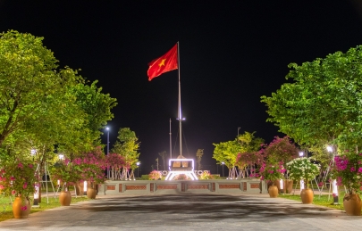 RỰC SÁNG NIỀM TỰ HÀO – NƠI SẮC CỜ TỔ QUỐC TUNG BAY ĐẦY KIÊU HÃNH